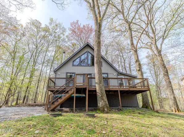 112 Butternut Ln, Greentown, PA 18426