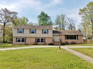 103 Oxford Rd, Hopewell, VA 23860