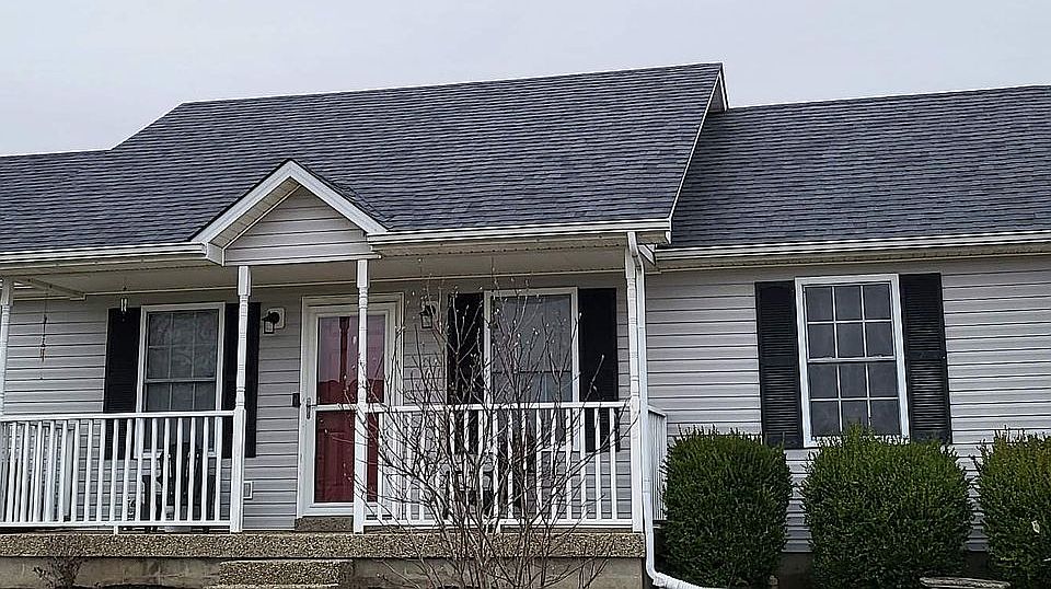 1st image of 359 Lakes Edge Dr