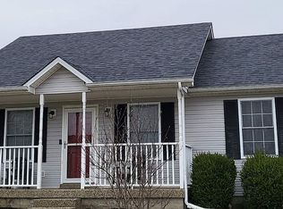 359 Lakes Edge Dr, Shepherdsville, KY 40165
