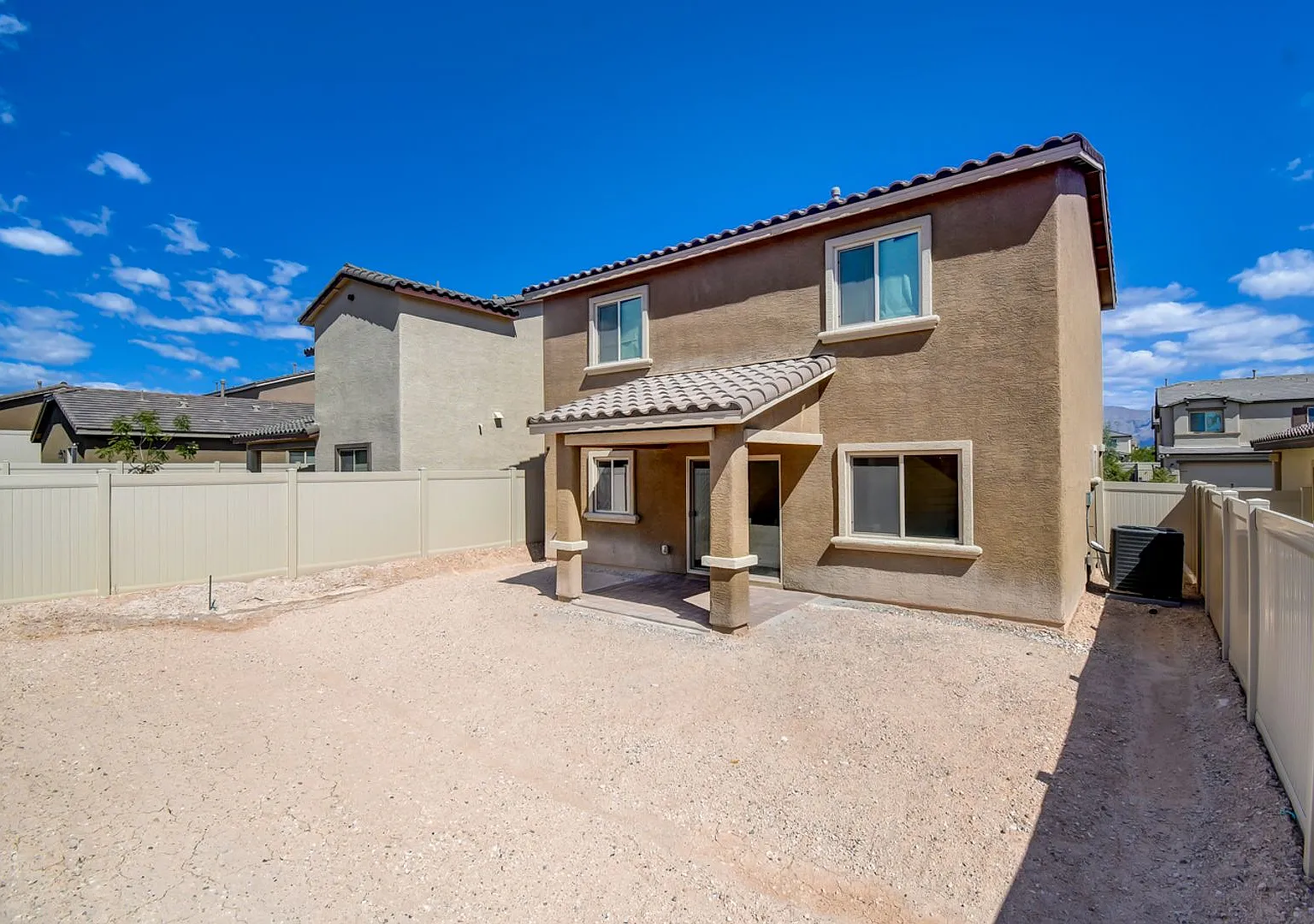 Spacious, Stylish & Move-In Ready — Photo 4