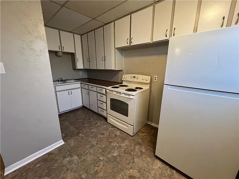 302 W Valley Rd #1 — Photo 6