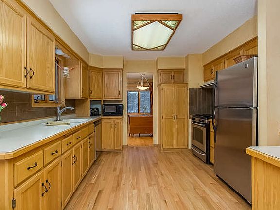 3rd image of 22031 Woodbine St NW