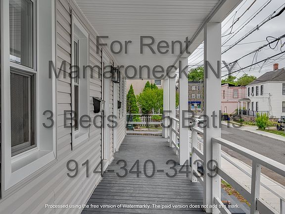 3rd image of 131 Waverly Ave