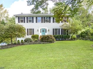 15 Claremont Rd, Hackettstown, NJ 07840