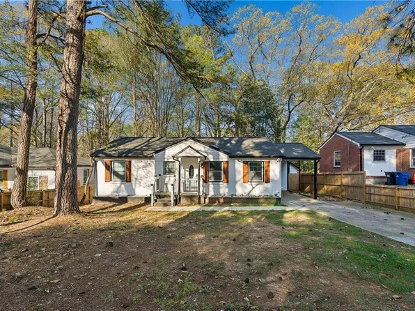 2545 Plantation Dr, East Pt, GA 30344