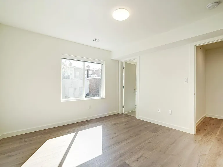 446 Ridge St NW #A — Photo 9