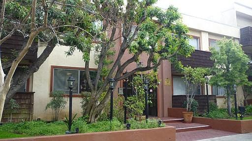 1st image of 5414 Newcastle Ave APT 23
