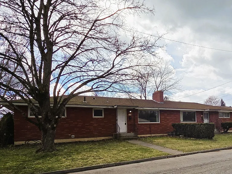 1318-1320 Adeline Ave — Photo 1