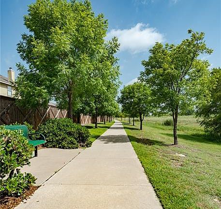 4th image of 5005 Wild Oats Dr