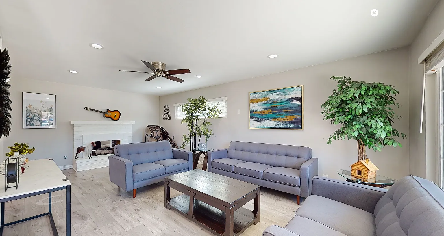 3 bed, 1964 sqft, $8,200 — Photo 1