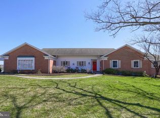 180 W Hillcrest Ave, Strasburg, PA 17579
