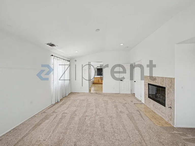 294 Kieswetter St — Photo 32