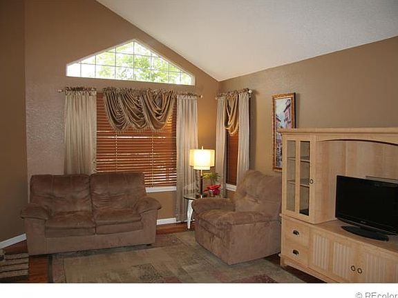 3rd image of 9276 W 102nd Pl
