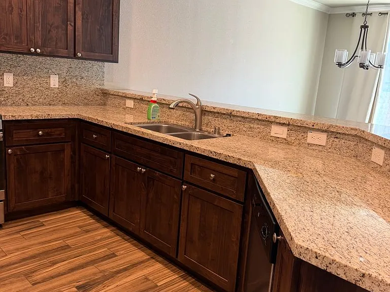 424 Sage Ct — Photo 13