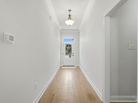 5th image of 1473 Penn State Ct