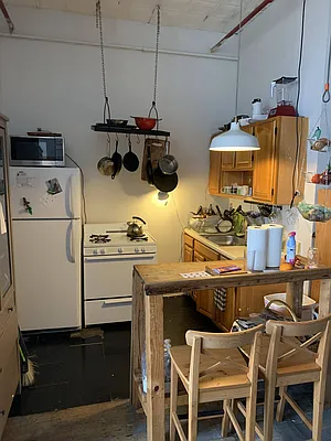 Rented by Carnegie Management Inc | media 8