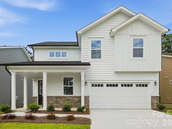 2712 Phoenix Ct, Gastonia, NC 28052
