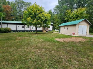 1030 W Townline 16 Rd, Pinconning, MI 48650