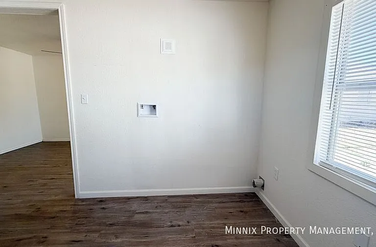 4715 38th St — Photo 9