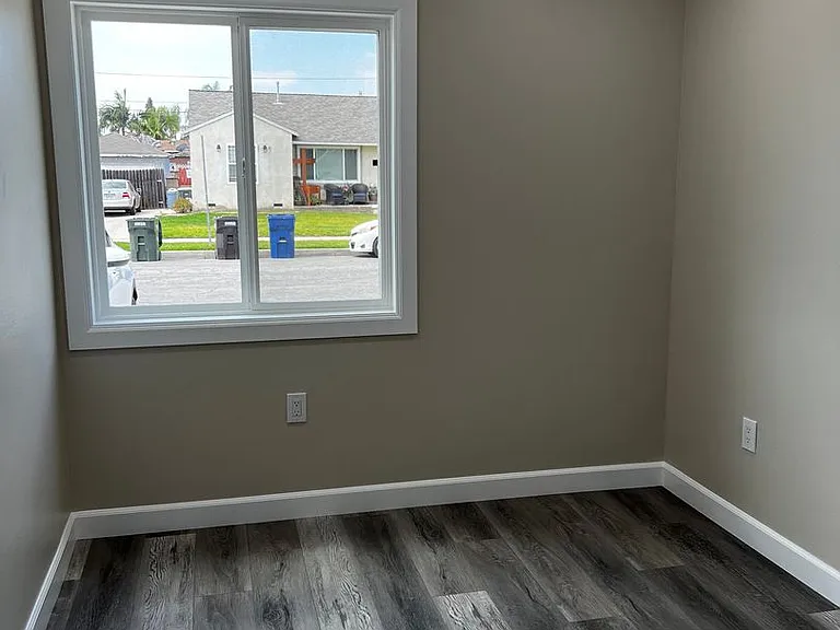 7820 1/2 Farmland Ave — Photo 9