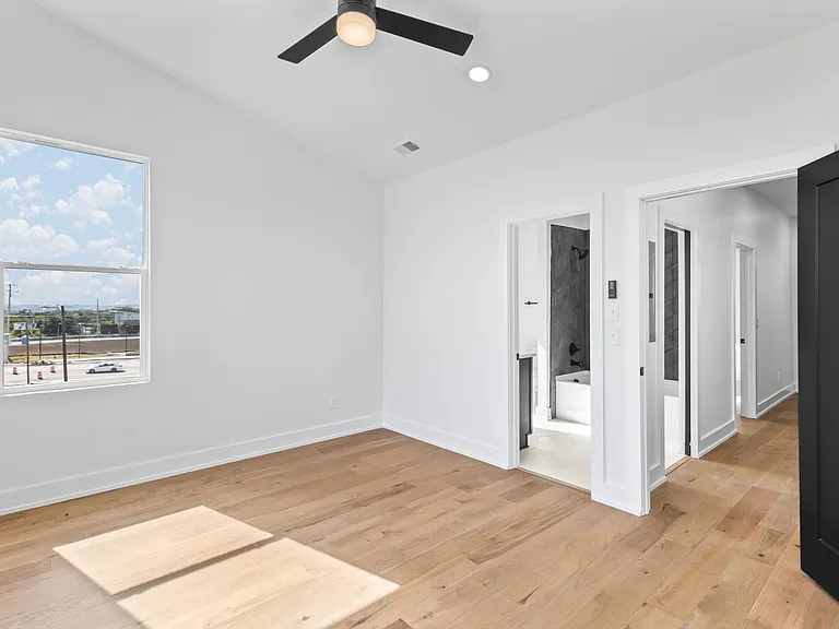 2109 Courtney Ave #A — Photo 33