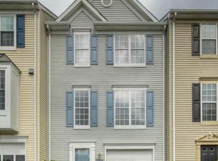 5984 Manorwood Dr, Centreville, VA 20120