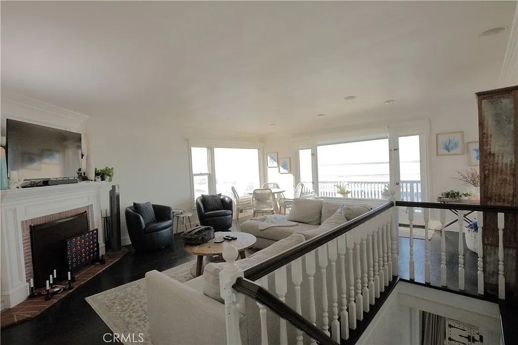 4 bed, 2166 sqft, $30,000 — Photo 4