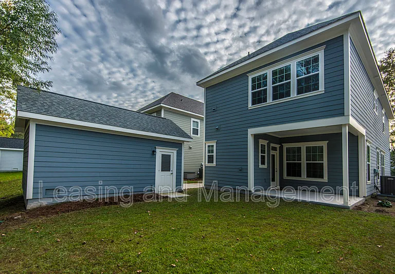2000 Fleming Woods Rd — Photo 24