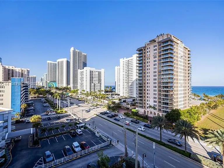 1945 S Ocean Dr #CU-714 — Photo 17