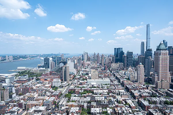 Rented by Square Realty Global Inc | media 4