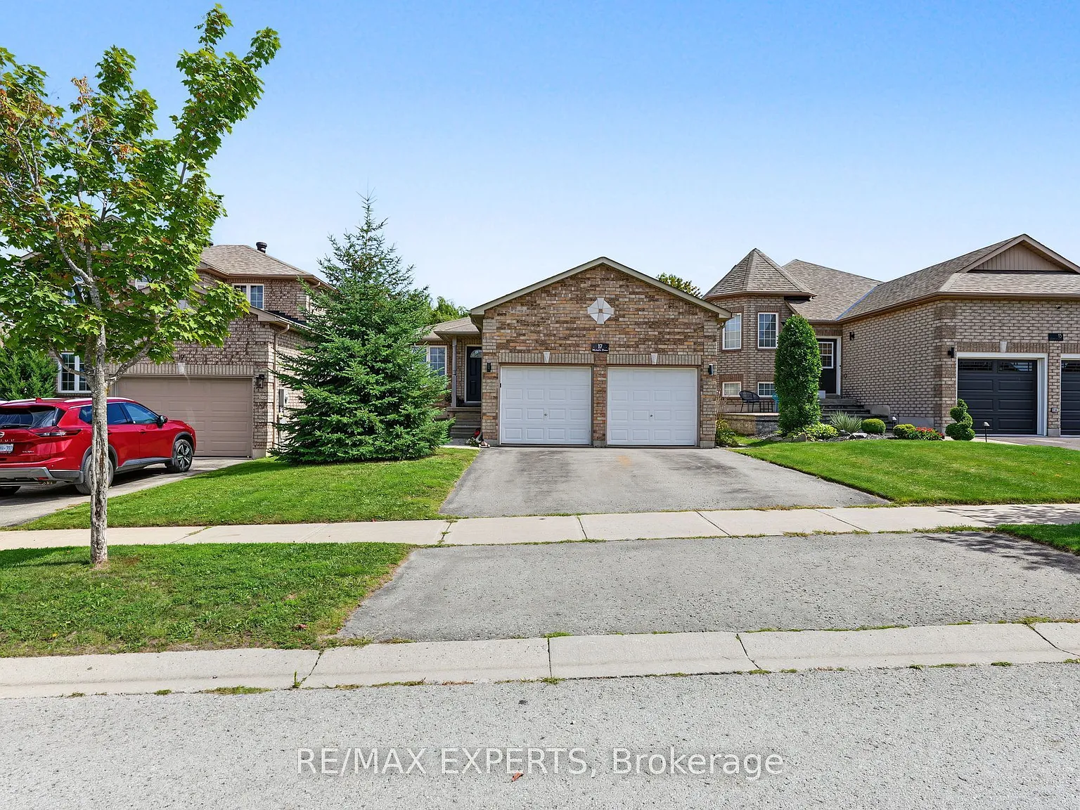 3 bed, $2,500 — Photo 2