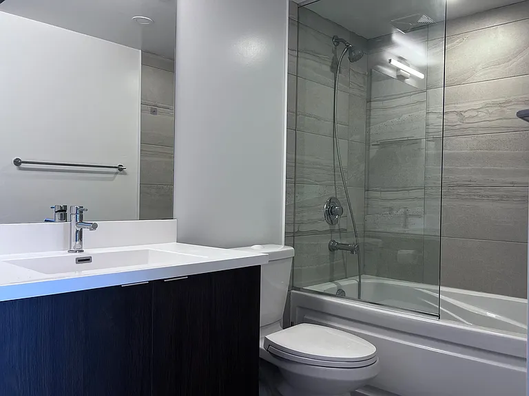 219 Dundas St E #Penthouse 111 — Photo 5