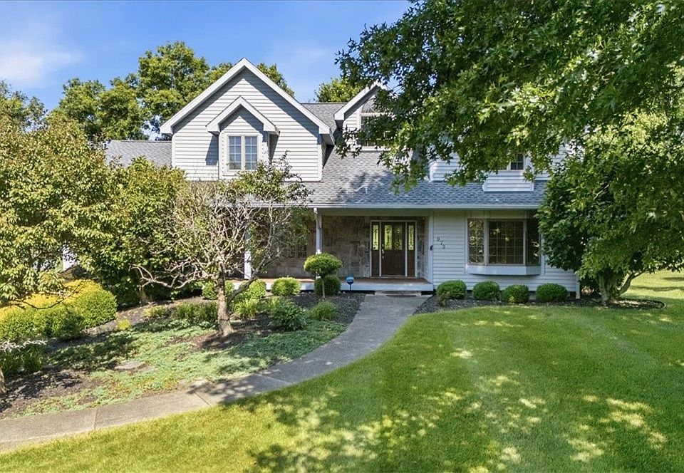 1st image of 973 Windsor Dr