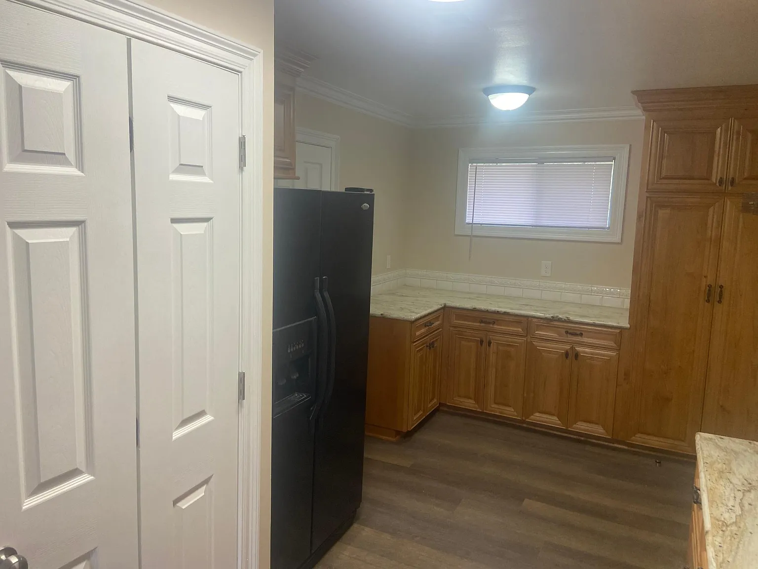102 Hilltop Dr — Photo 3