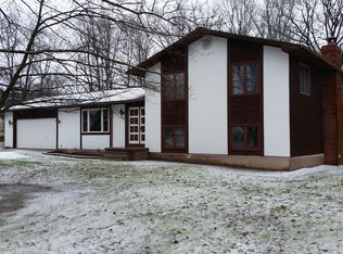 12180 Old State Rd, Chardon, OH 44024