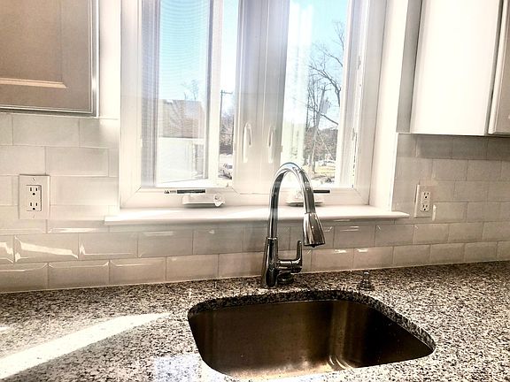 5th image of 29 Everton Ave #1