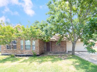 229 Point Cir, Pilot Point, TX 76258