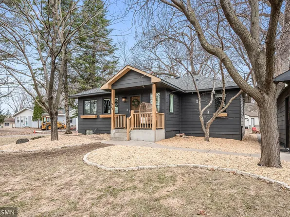 75 Ash St, Mahtomedi, MN 55115
