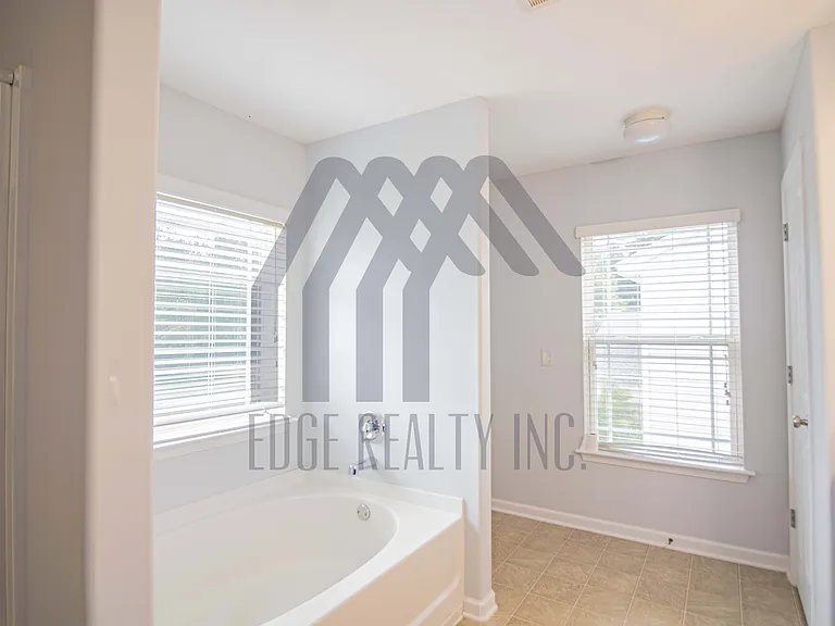 110 Spring Lakes Dr — Photo 40