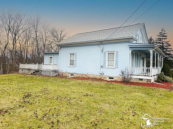 5th image of 3829 N Otter Creek Rd