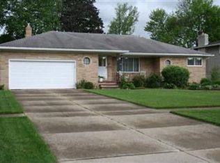 15767 Hickox Blvd, Middleburg Heights, OH 44130