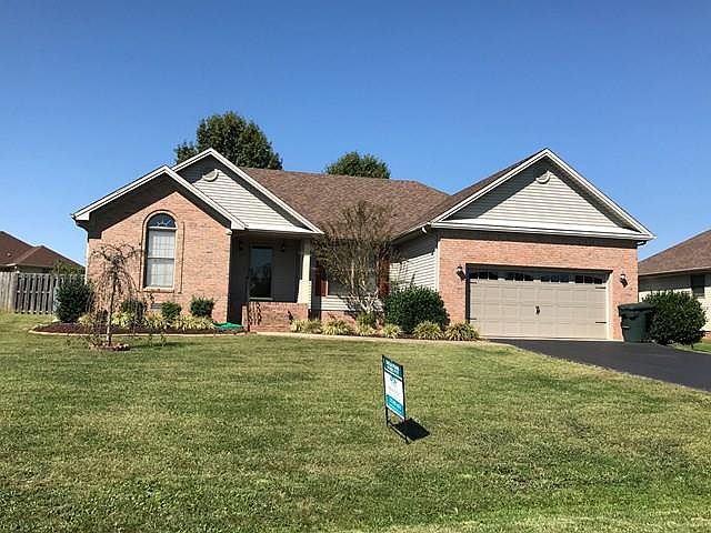 2nd image of 615 Ashbury Cir