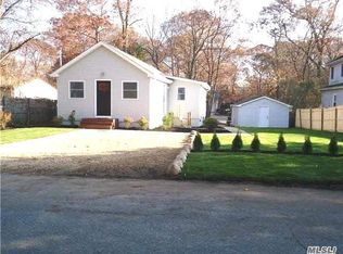 77 Oxhead Rd, Centereach, NY 11720