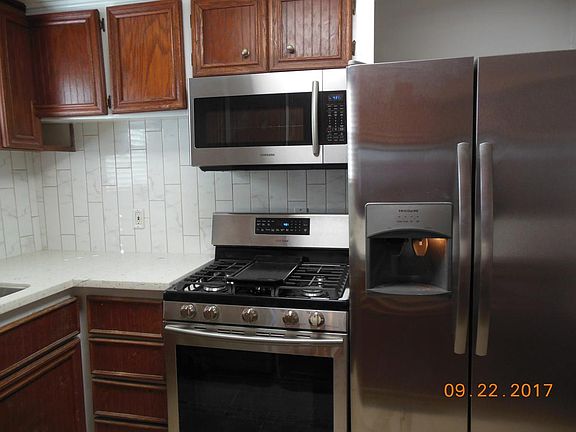 gas stove, microwave oven, dishwasher