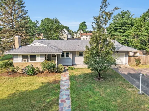 9 Rambler Rd, Methuen, MA 01844