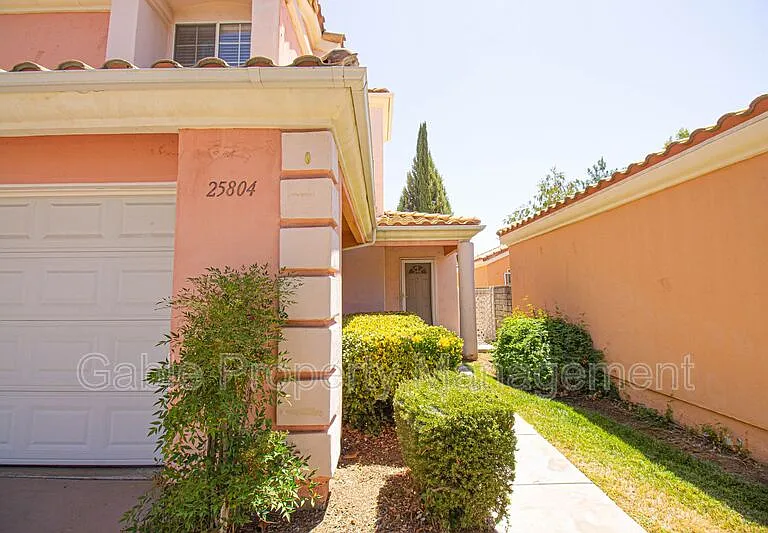 25804 Dickens Ct — Photo 3