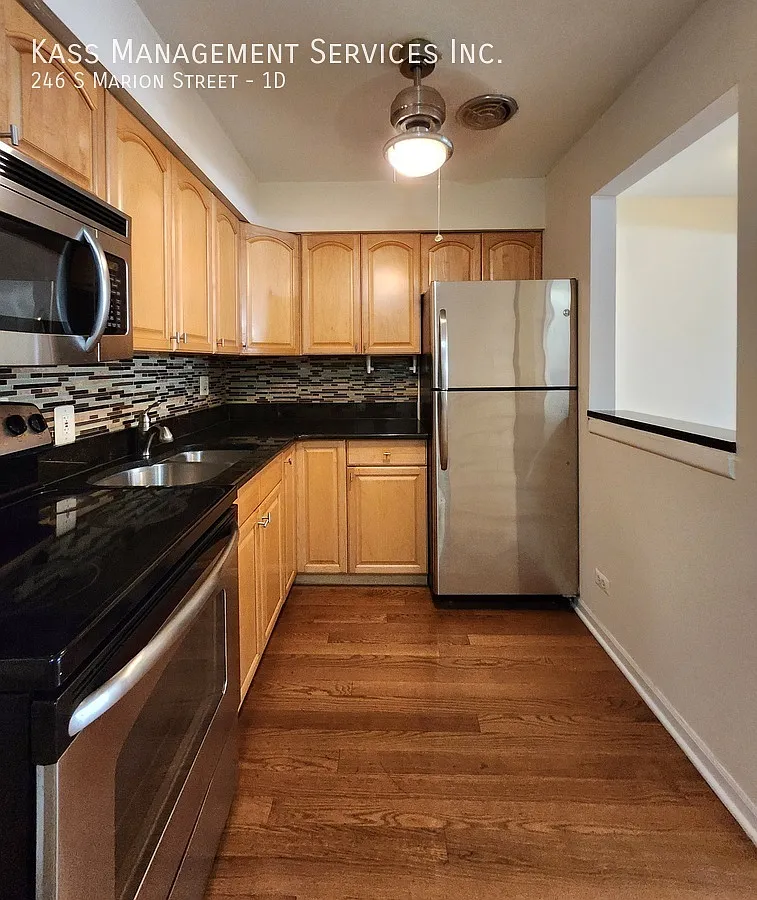 Building Photo - 246 S Marion St #1D