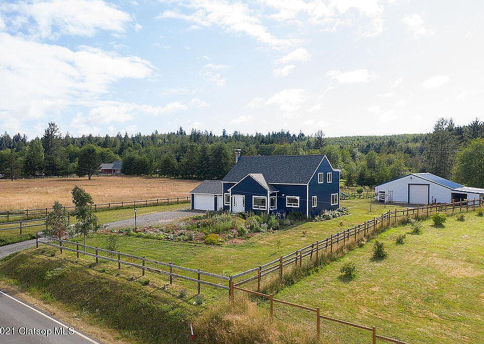 Lovely Restored Farmhouse!