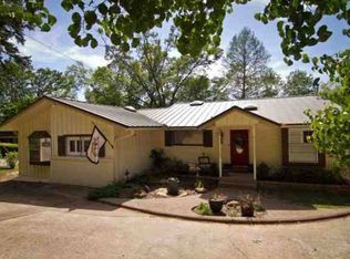 222 Hideaway Ln E, Lindale, TX 75771